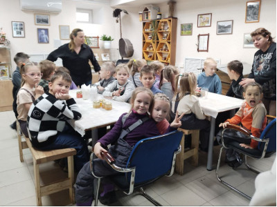 Детский сад №40 в гостях у Пчелотеки Детский сад №40 в гостях у Пчелотеки